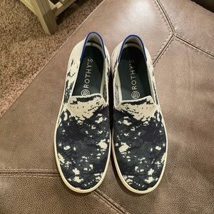 EUC w/ original box Rothys slip on Sz 9 sea foam green